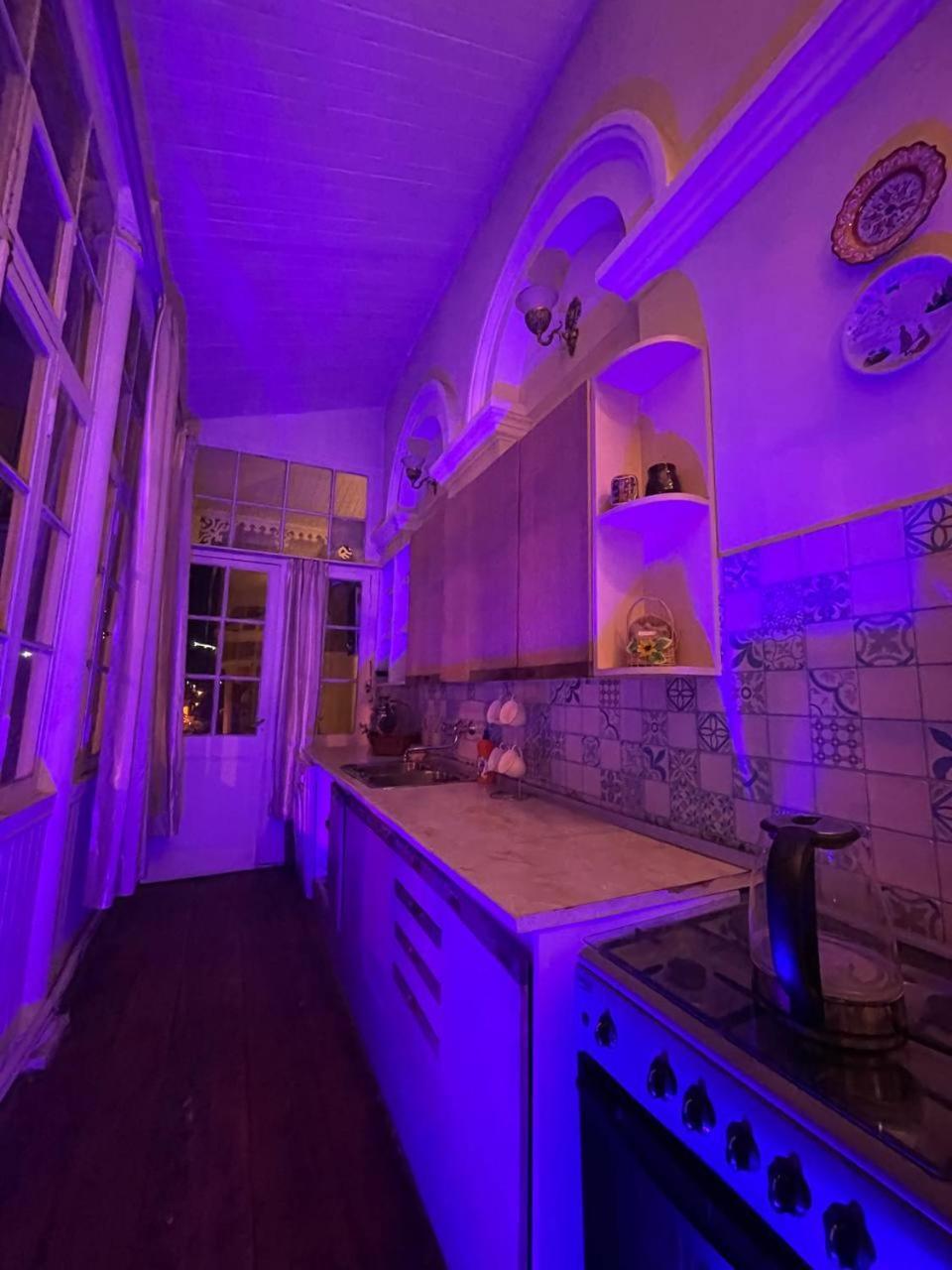 Wine O'Clock Hotel Tbilisi Buitenkant foto
