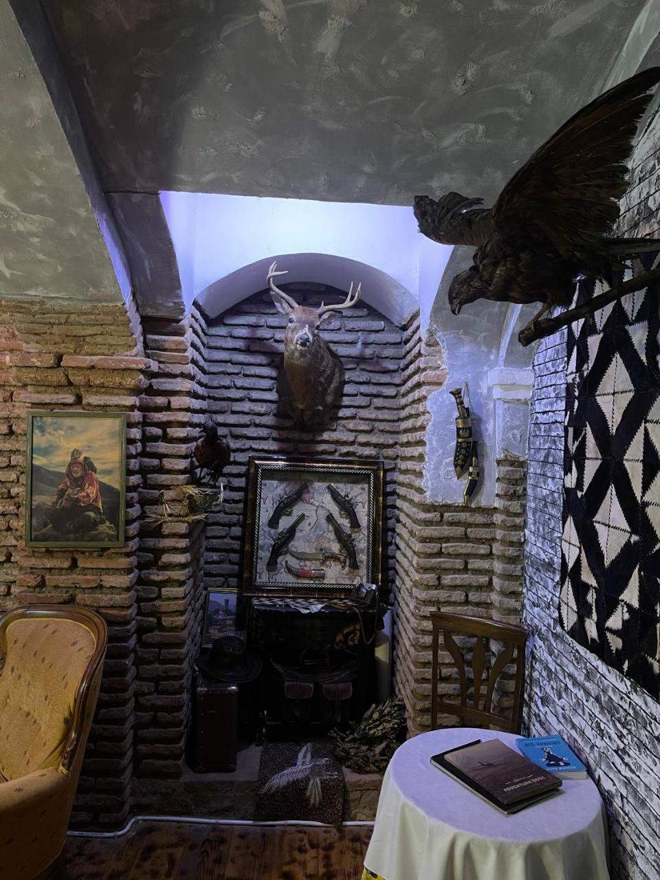 Wine O'Clock Hotel Tbilisi Buitenkant foto